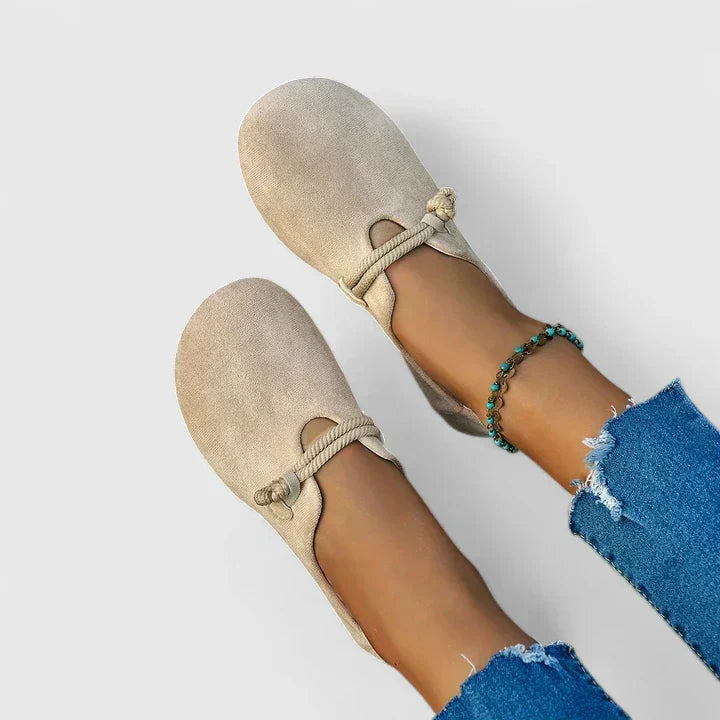Casual Flat Shoes Women Lightweight Slip-On Style
