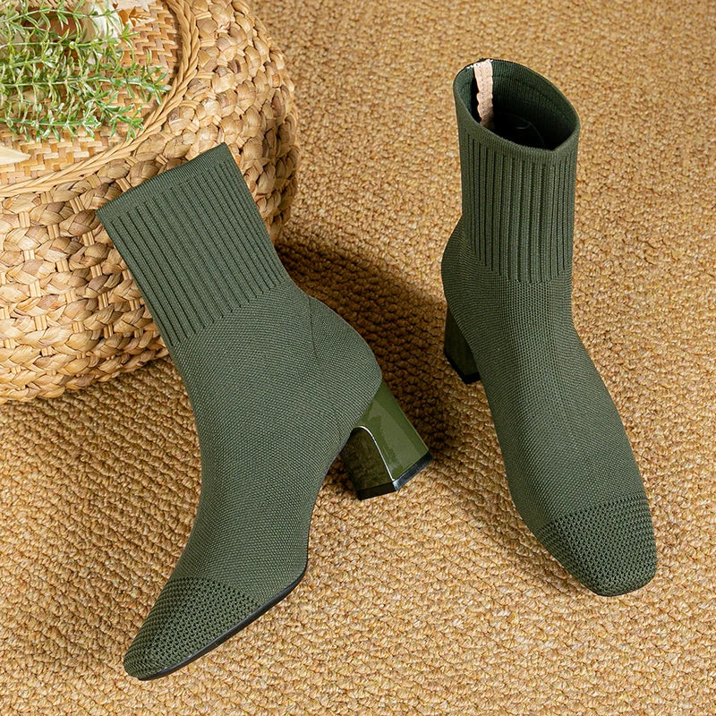 Casual Chic Ankle Boots with Stretch Fit