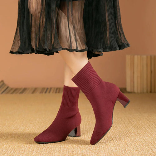 Casual Chic Ankle Boots with Stretch Fit