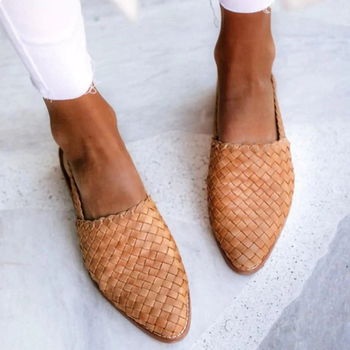 Elegant Woven Pointed Toe Flat Sandals for Women