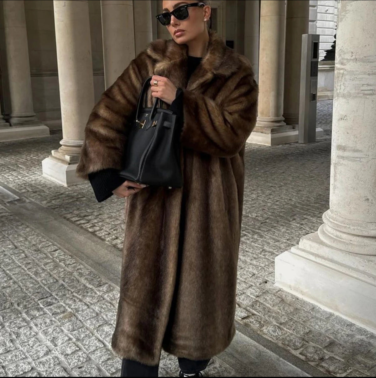 Women's Long Faux Fur Coat with Relaxed Fit