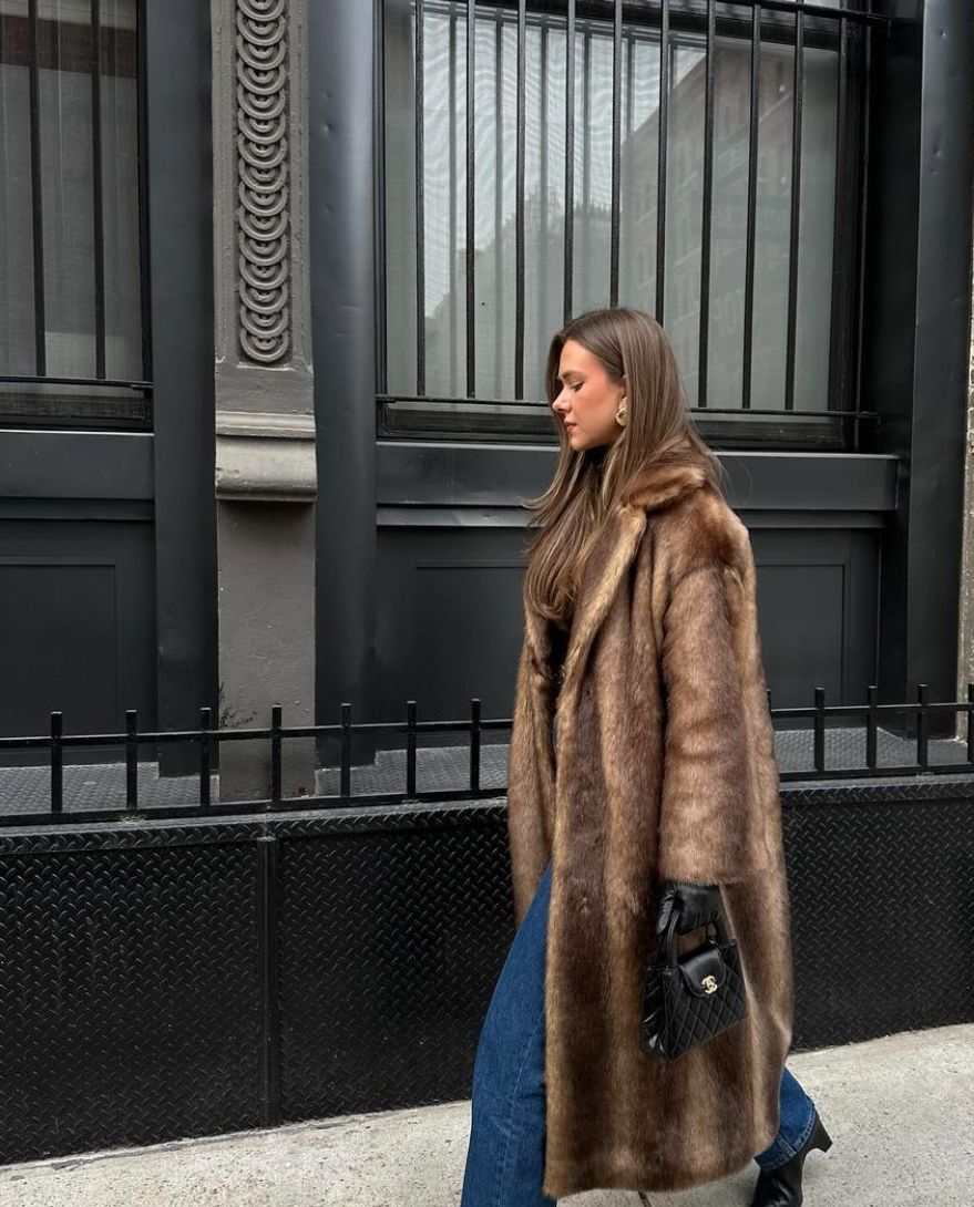 Women's Long Faux Fur Coat with Relaxed Fit