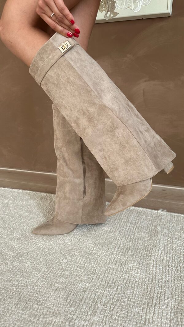 Women's Pointed-Toe Knee-High Boots